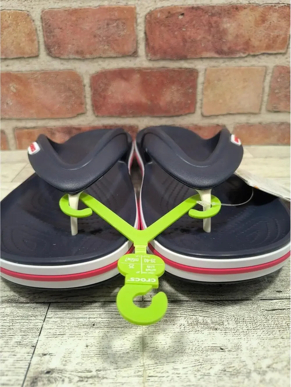 Crocs Bayaband Flip Size M7/W9 Sandals Patriot Red White Blue 205393-4CC NWT